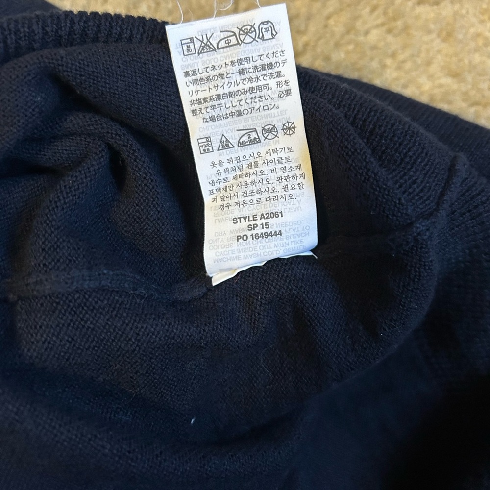 J Crew v-neck cotton sweater (x-small slim) - Picture 3 of 4